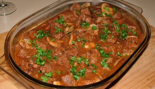 Afla cum se prepara biftecul de vaca cu ciuperci