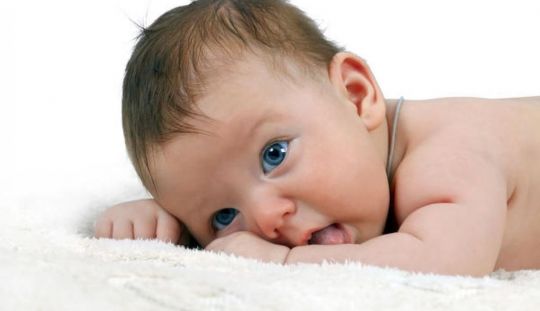 Cum sa tratezi febra bebelusului fara medicamente