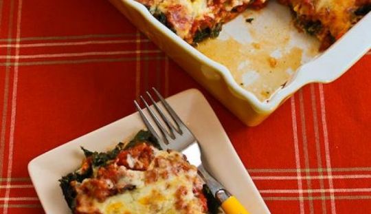  Reteta: Dovlecei cu rosii la cuptor