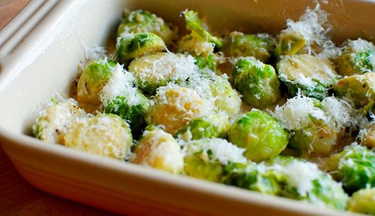  Reteta: Varza de Bruxelles cu branza