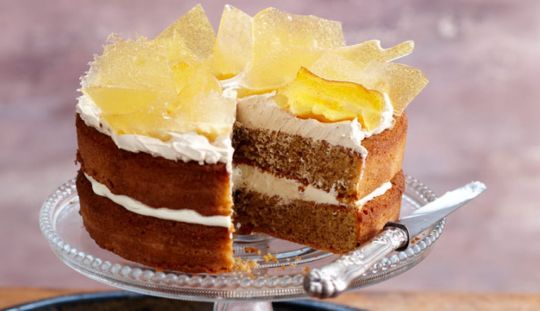 Afla cum se face crema de cozonac