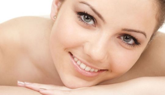 Cum sa folosesti machiajul pentru a arata mai tanara?