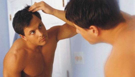 Cauzele caderii parului