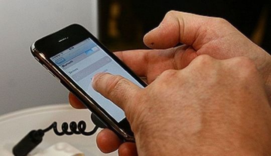 Cum poate fi schimbata marimea fontului pe un iPhone?