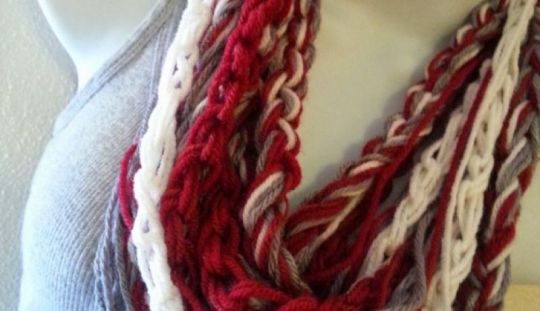 Cum se croseteaza un fular multicolor