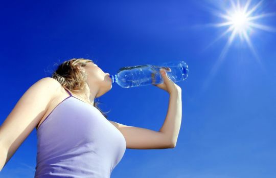 10 semne ale unei hidratari necorespunzatoare