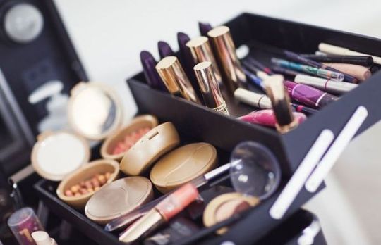 Simbolul care arata cand expira produsele pentru machiaj 