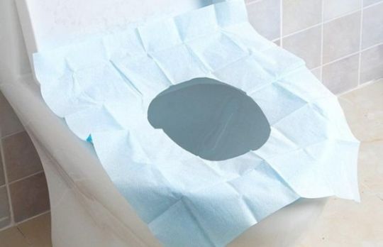 De ce este contraindicat sa punem hartie igienica pe colacul de toaleta 