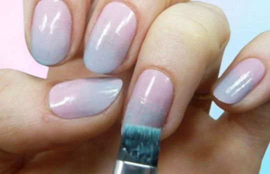 Cum se realizeaza manichiura Ombre