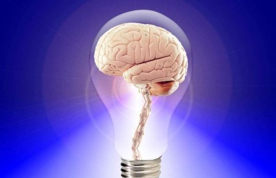 Cum sa te comporti in societate. Evita aceste tipare