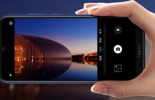 Cum sa alegi un telefon ieftin si bun. Honor Play 8A este o solutie