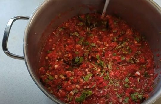 Cum sa faci sos picant de rosii