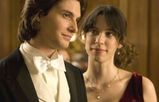 Oamenii frumosi tind sa fie singuri! Iata motivele