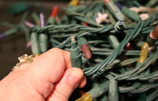 Cum sa repari instalatia de Craciun