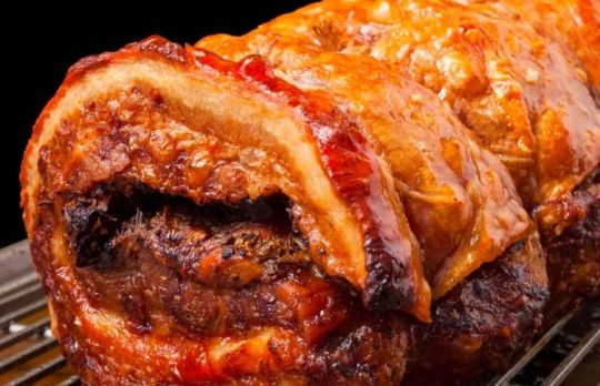 Cum sa prepari porchetta aromata cu ierburi si lamaie