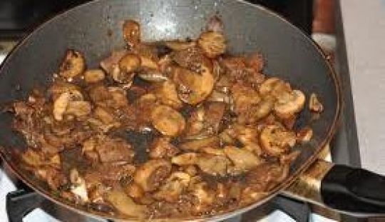 Cum se obtine sosul de ciuperci?