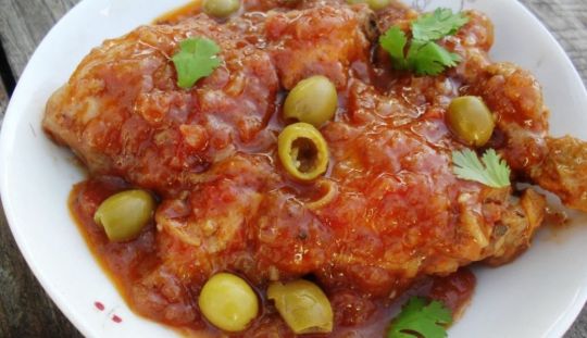 Mancare de pui cu masline