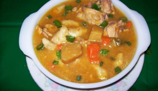 Supa  cu gogosele din aluat pripit